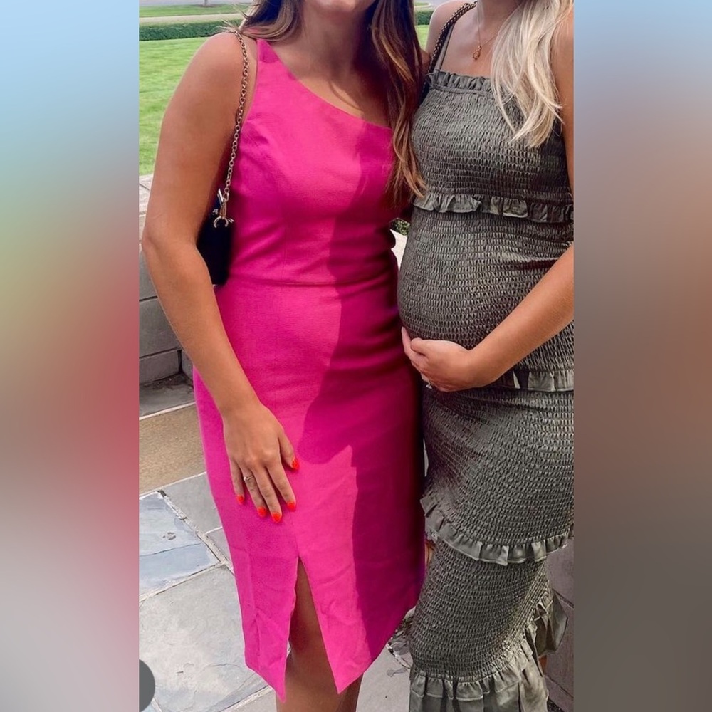 Elegant Pink Women's Dress